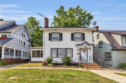 3258 Redwood Rd, Cleveland Heights, OH, 44118-2118 | Card Image
