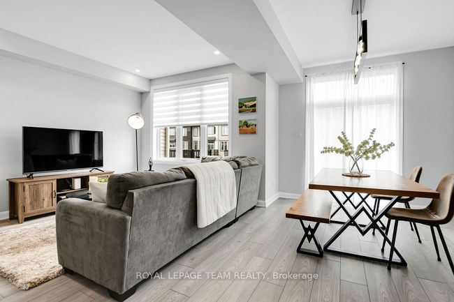 908 Lixnaw Crt, House attached with 2 bedrooms, 2 bathrooms and 2 parking in Nepean ON | Image 10