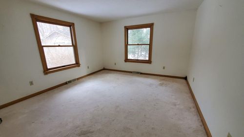 2833 58th St, Fennville, MI, 49408-9471 | Card Image