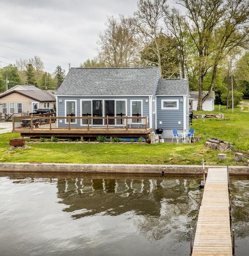 71 Ems B12 Lane, Pierceton, IN, 46562 | Card Image