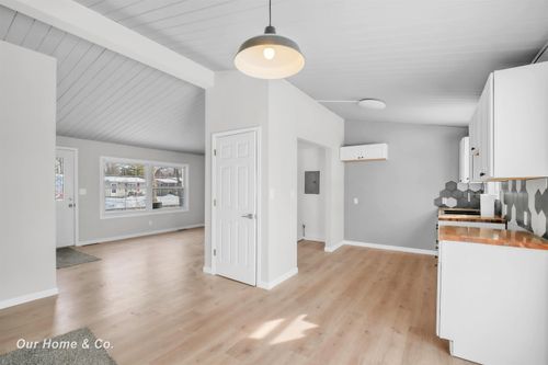 708 Nafus St, Owosso, MI, 48867-3379 | Card Image