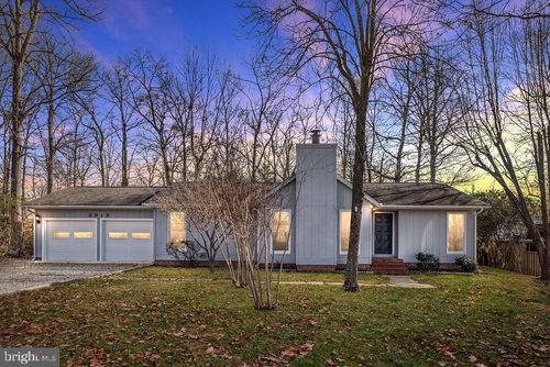 3915 Doran Rd, FREDERICKSBURG, VA, 22407-6876 | Card Image