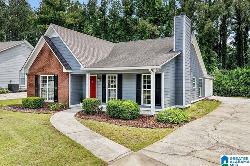 221 Brentwood Dr, Alabaster, AL, 35007-3114 | Card Image