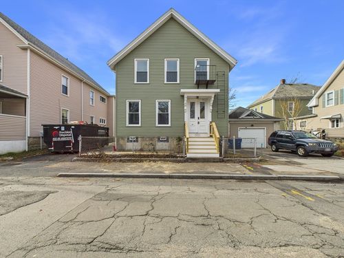 213 Summer St, New Bedford, MA, 02740-5314 | Card Image