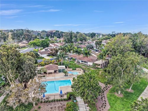 2 Featherwood, Irvine, CA, 92612-2328 | Card Image