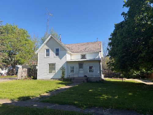 706 Dewey St, Harvard, IL, 60033-3210 | Card Image