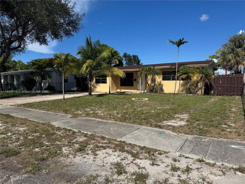 524 Sw 22nd Ave, Fort Lauderdale, FL, 33312-2238 | Card Image
