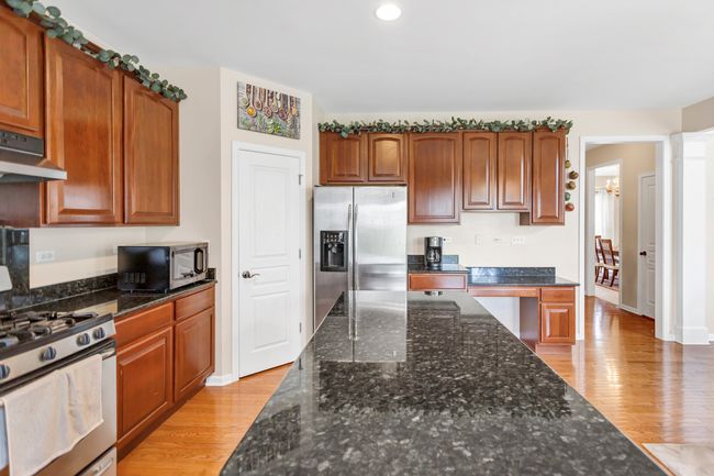 13 Benton Ct, House other with 4 bedrooms, 4 bathrooms and 3 parking in Algonquin IL | Image 16