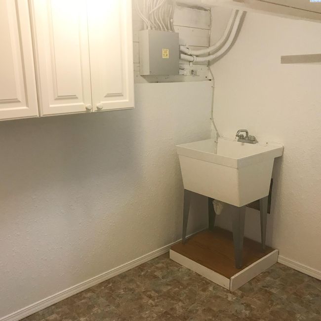310 N Mill St, Home with 0 bedrooms, 0 bathrooms and null parking in Colfax WA | Image 16