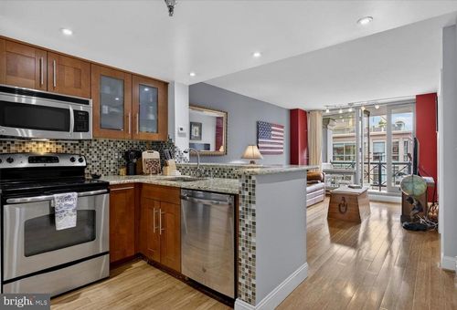 apt-1204-801 Pennsylvania Ave Nw, WASHINGTON, DC, 20004-2618 | Card Image