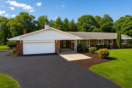 15600 Griswold Springs Rd, Plano, IL, 60545-9668 | Card Image