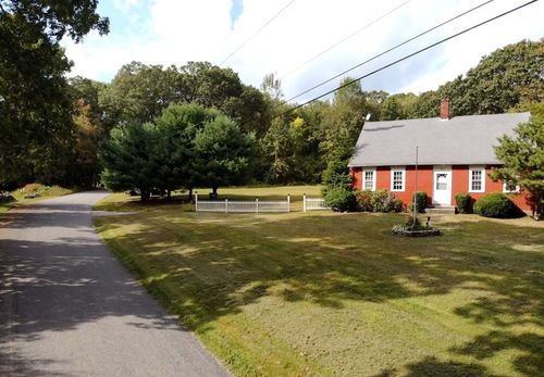 342 Chestnut St, Uxbridge, MA, 01569-2200 | Card Image