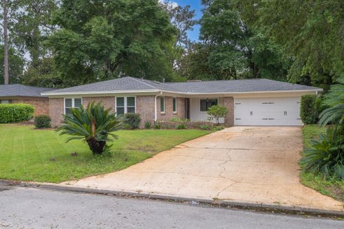 306 Biscayne Ln, Niceville, FL, 32578-3232 | Card Image