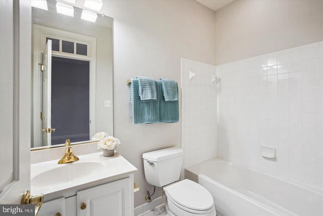 3871 Lewiston Pl, Townhouse with 4 bedrooms, 5 bathrooms and null parking in FAIRFAX VA | Image 39
