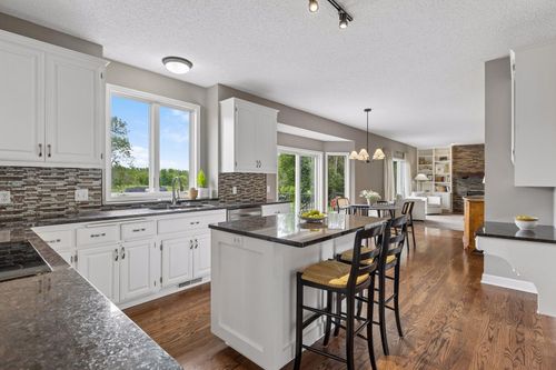 17225 Wilderness Trl Se, Prior Lake, MN, 55372-3382 | Card Image