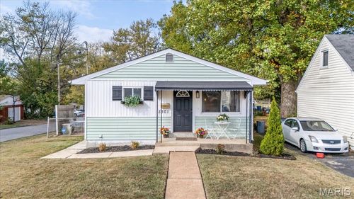 3301 Suncrest Ave, Saint Louis, MO, 63114-2841 | Card Image