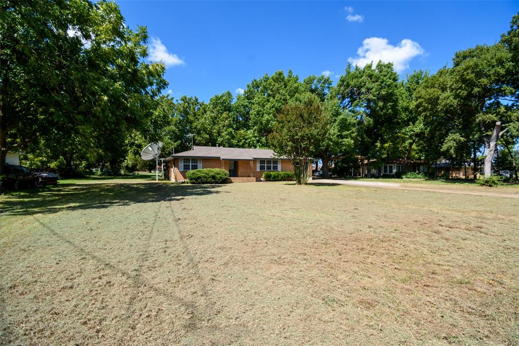 Hilltop Cir, Desoto, TX 75115
