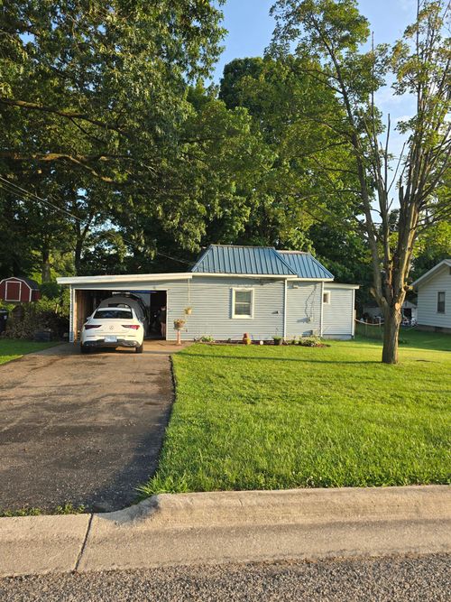 131 Williams St, Litchfield, MI, 49252-9689 | Card Image