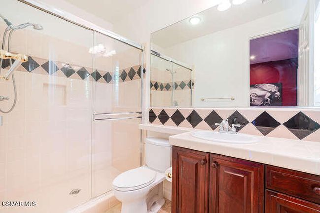 Media Room Bathroom | Image 32