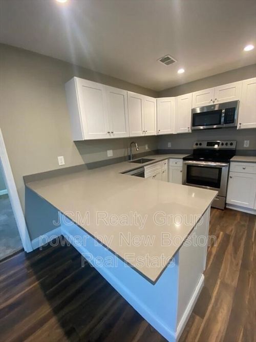 8-67 Shepard St, Lynn, MA, 01902-4525 | Card Image