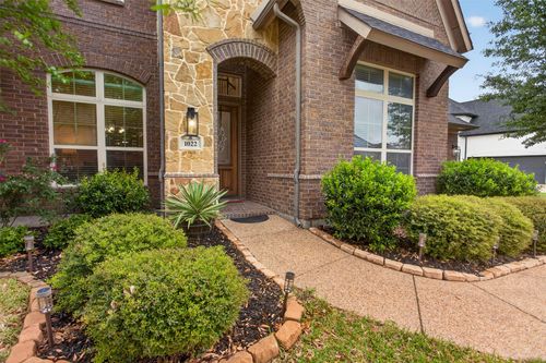 1022 Longhill Way, Forney, TX, 75126-3832 | Card Image