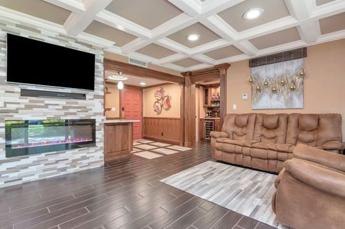 7-110-36750 Us Highway 19 N, PALM HARBOR, FL, 34684-1239 | Card Image