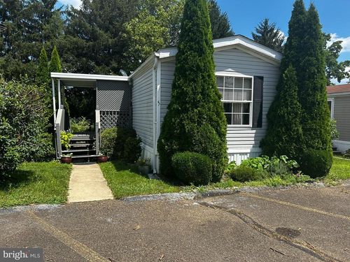 5 Vintage Ln, HONEY BROOK, PA, 19344-9704 | Card Image