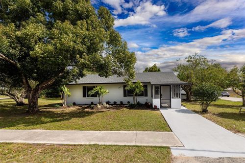 1403 Cummings Ave, Avon Park, FL, 33825-4831 | Card Image