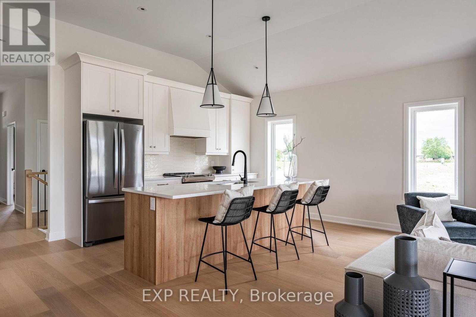Residential in Niagara-on-the-Lake (Virgil) 4