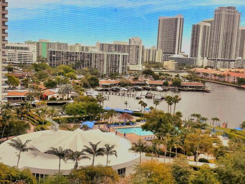 1015-600 Three Islands Blvd, Hallandale Beach, FL, 33009 | Card Image