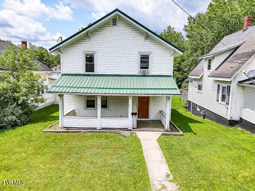 202 Montrose Street, Bluefield, VA, 24605 | Card Image