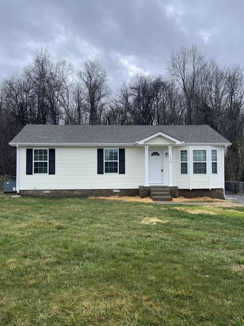 116 Grant Ave, Oak Grove, KY, 42262-8210 | Card Image