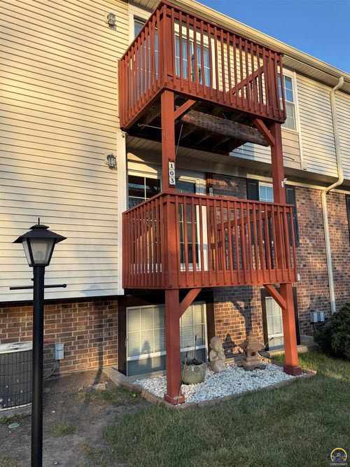 3019 Sw Maupin Ln, Topeka, KS, 66614-5314 | Card Image