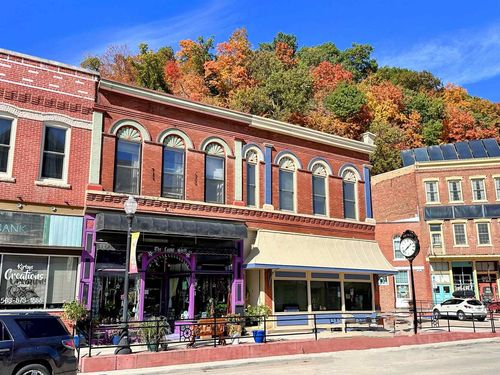 212 Main St, Mc Gregor, IA, 52157-8803 | Card Image