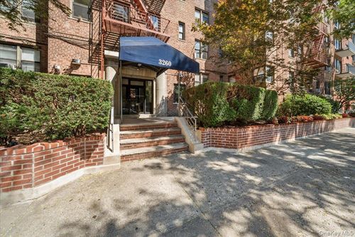 4c-3260 Netherland Avenue, New York, NY, 10463 | Card Image
