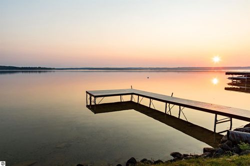 8112 Lakeside Trl, Williamsburg, MI, 49690-9758 | Card Image