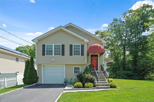 50 Sears Ave, Elmsford, NY, 10523-2718 | Card Image