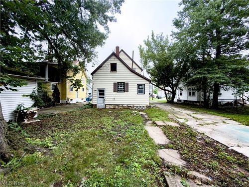 823 W 21st Street, Lorain, OH, 44052 | Card Image