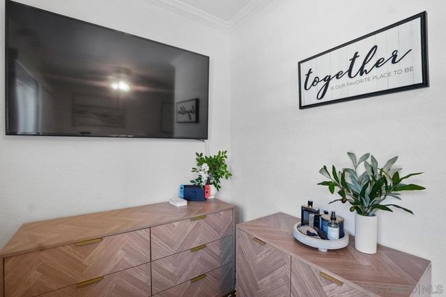 APT-122 - 1021 Scott St, Condo with 0 bedrooms, 1 bathrooms and 1 parking in San Diego CA | Image 6
