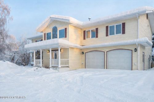 1271 Kuykendall St, Fairbanks, AK, 99709-3157 | Card Image