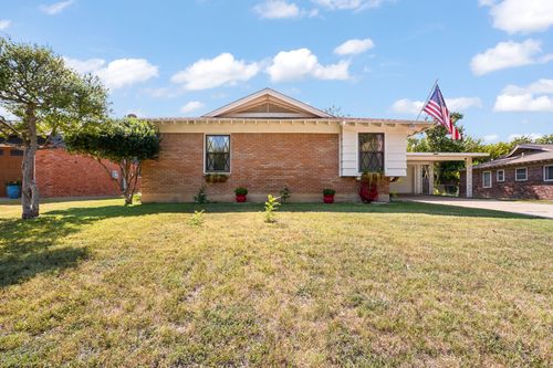 3520 Guadalupe Rd, Fort Worth, TX, 76116-6830 | Card Image