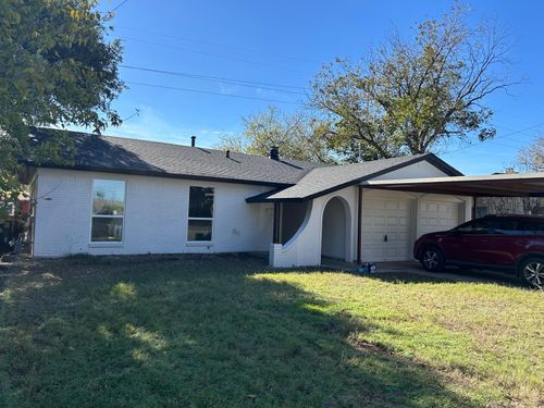 9029 Glenn Dr, White Settlement, TX, 76108-1409 | Card Image