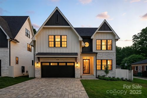 4349 Castleton Rd, Charlotte, NC, 28211-3105 | Card Image