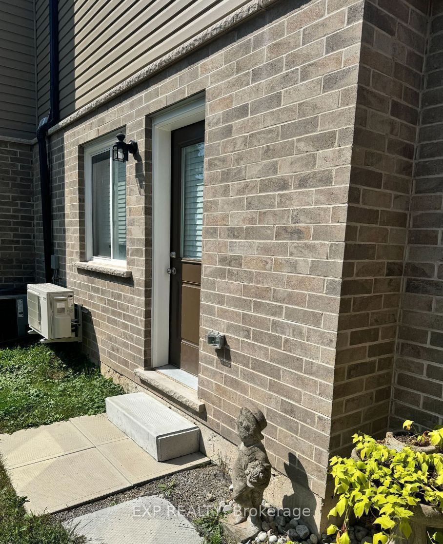 Residential Lease in Welland 4