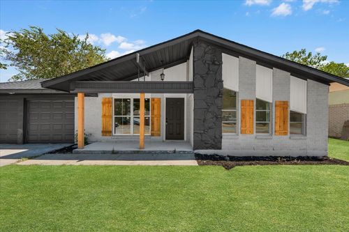 3725 Raphael St, Fort Worth, TX, 76119-7716 | Card Image