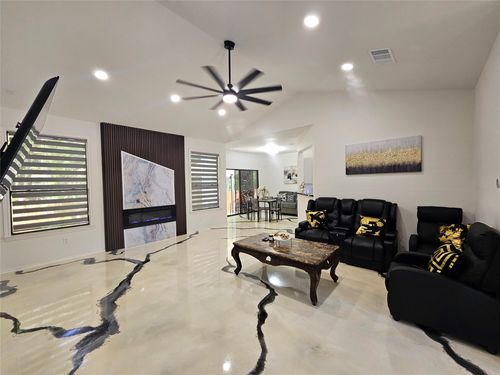 11806 Prairie Hen Ln, Austin, TX, 78758-3509 | Card Image