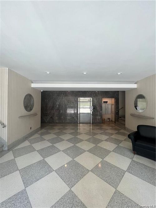 apt-6k-25 Sunnyside Dr, Yonkers, NY, 10705-1737 | Card Image