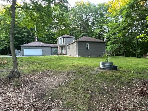 5699 Sycamore Ln, Clyde, MI, 48049-4322 | Card Image