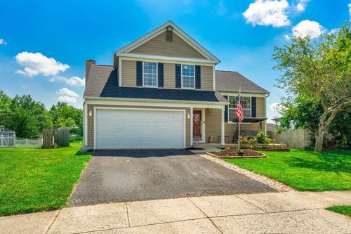 4363 Village Park Dr, Columbus, OH, 43228-6431 | Card Image