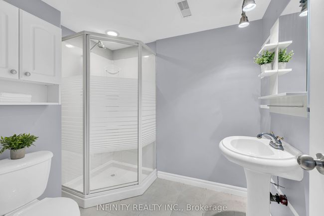 1803 Vicky Cir, House other with 4 bedrooms, 2 bathrooms and 2 parking in Windsor ON | Image 26